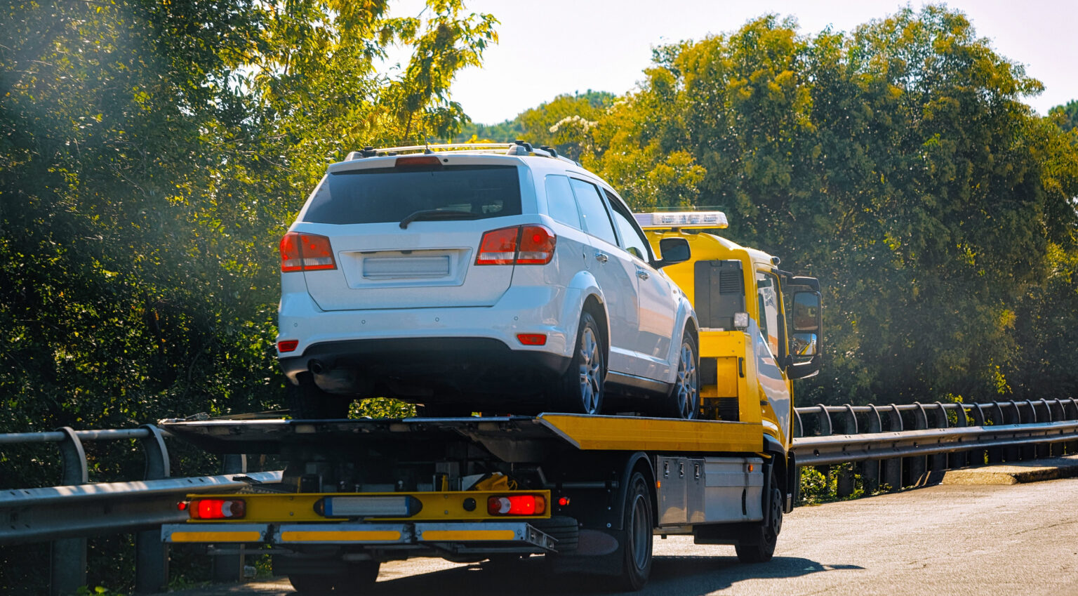 Especialistas en traslados de coches, caravanas y furgonetas