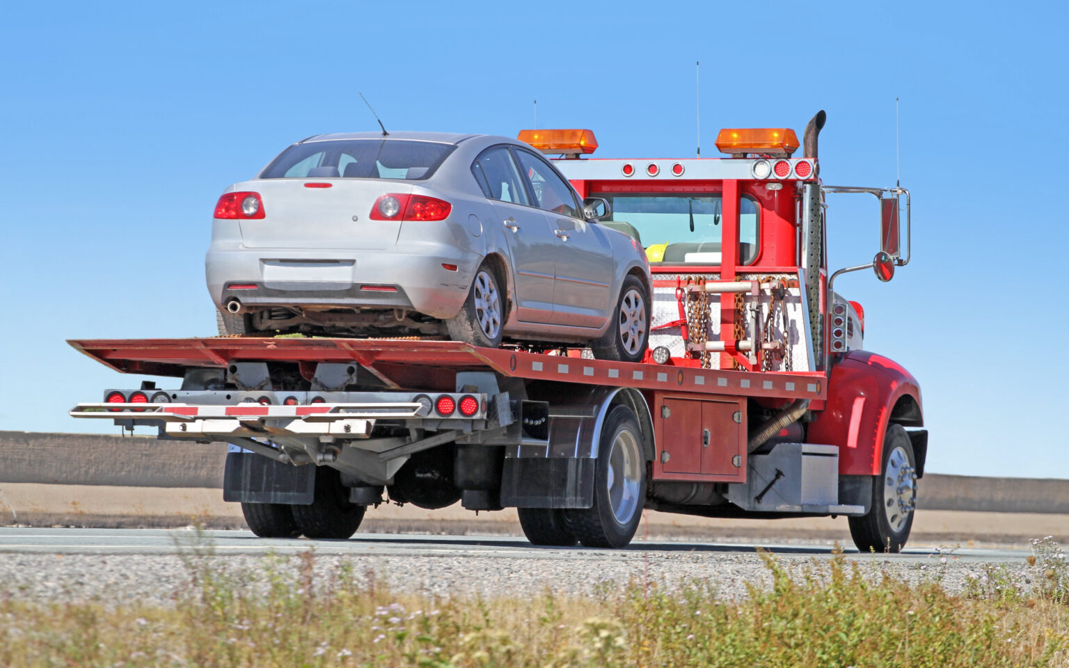 Servicio profesional de remolque de furgonetas y caravanas